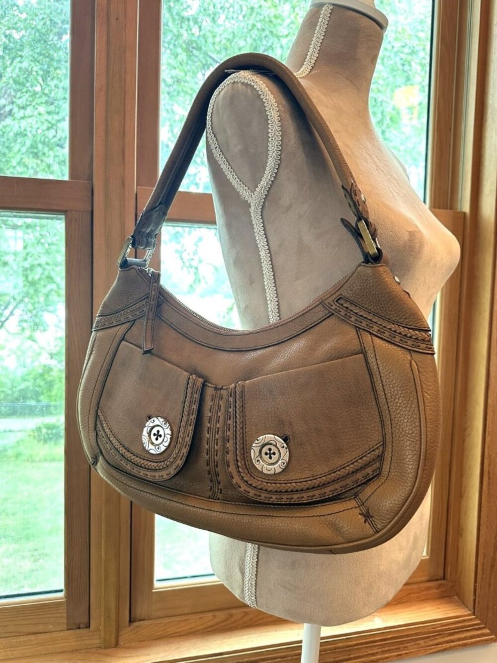 Brighton Camel Tan Pebbled Leather Double Pocket Hobo Shoulder Bag Concho